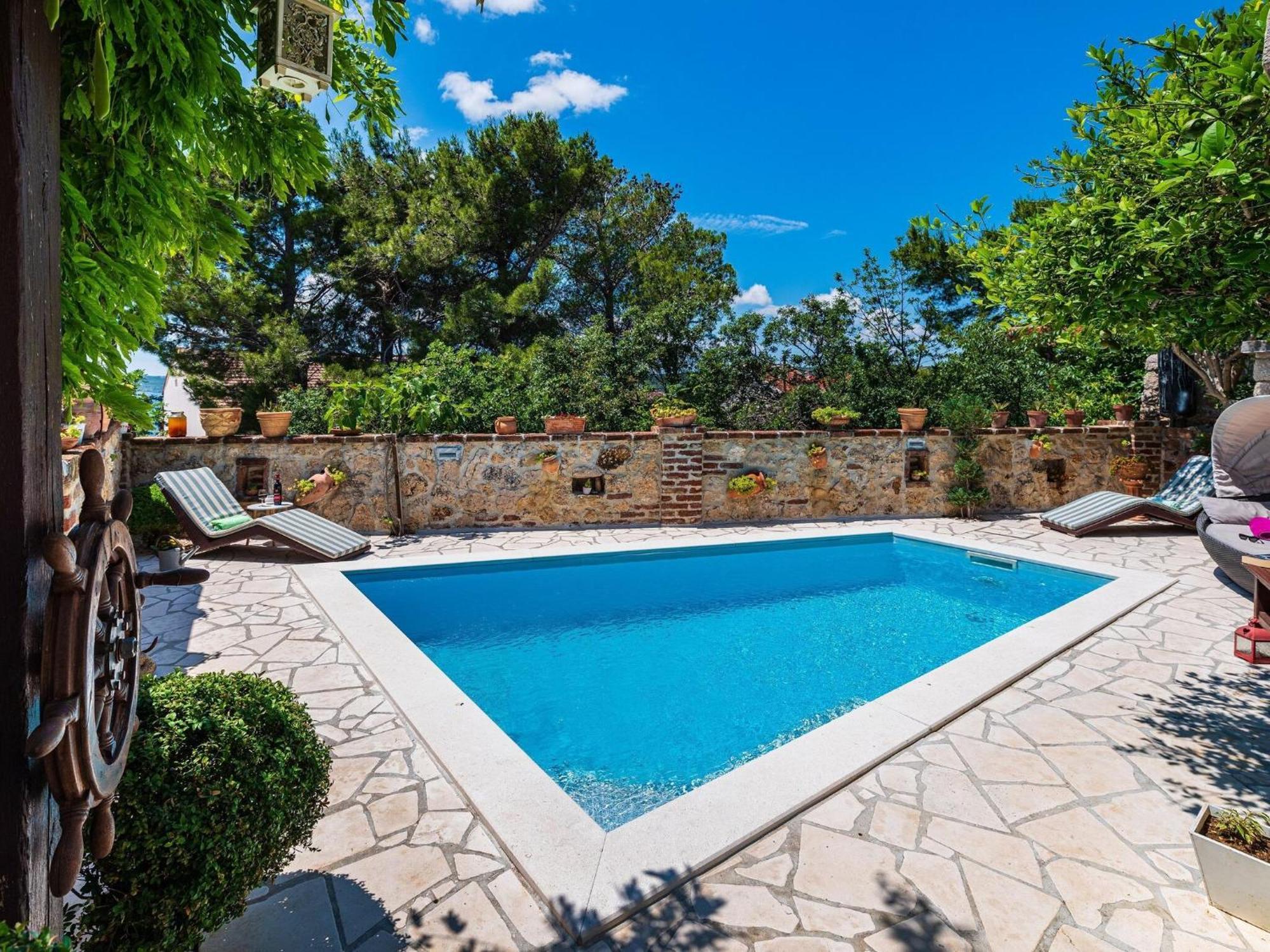 Beautiful Holiday Home With Private Pool, Nice Garden With Relax Area, Taverne Maslenica Exterior photo